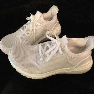 Kids size 4 adidas ultra boost